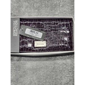 Kenneth Cole Slim Clutch Wallet Womens Purple‎ Snap, Zipper